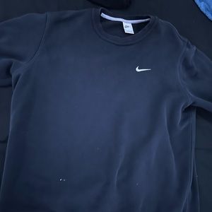 Black nike sweater large